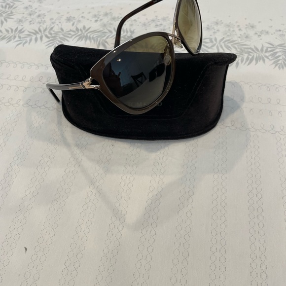 Tom Ford Sunglasses - Picture 3 of 6